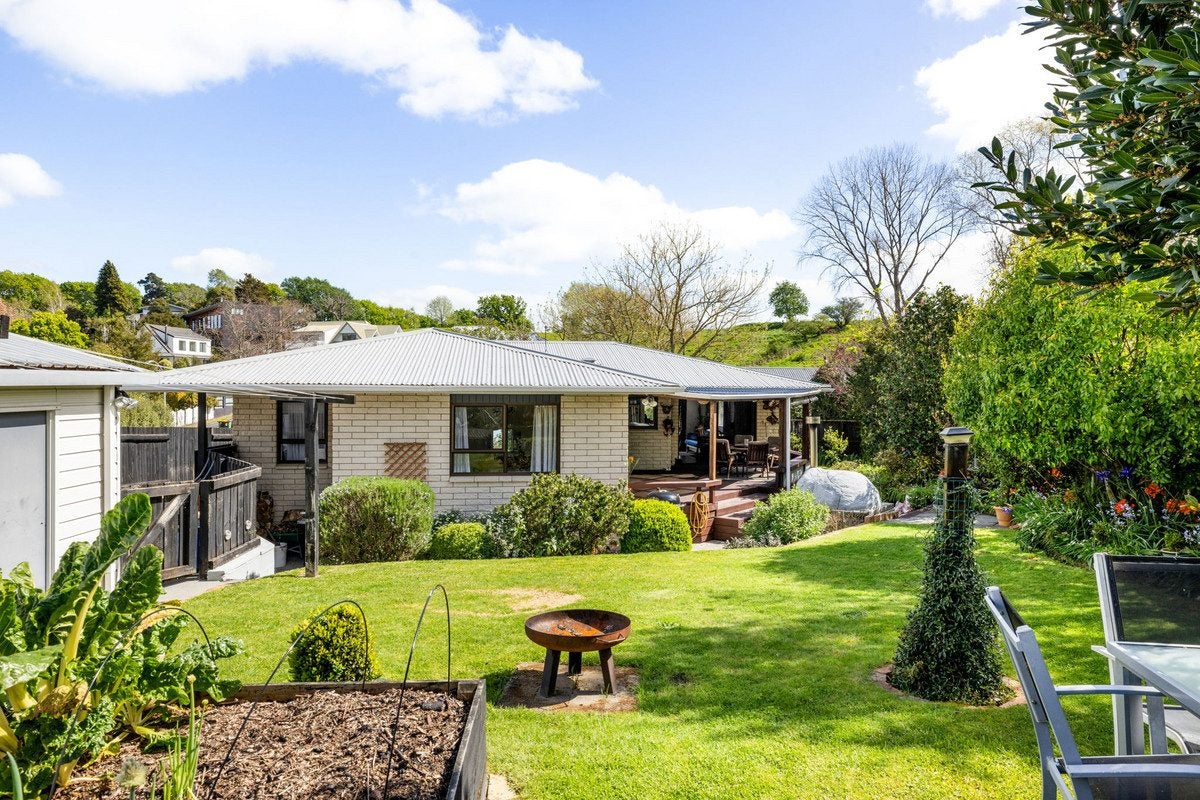 26 Marlowe Drive, Leamington, Cambridge - Carousel 1