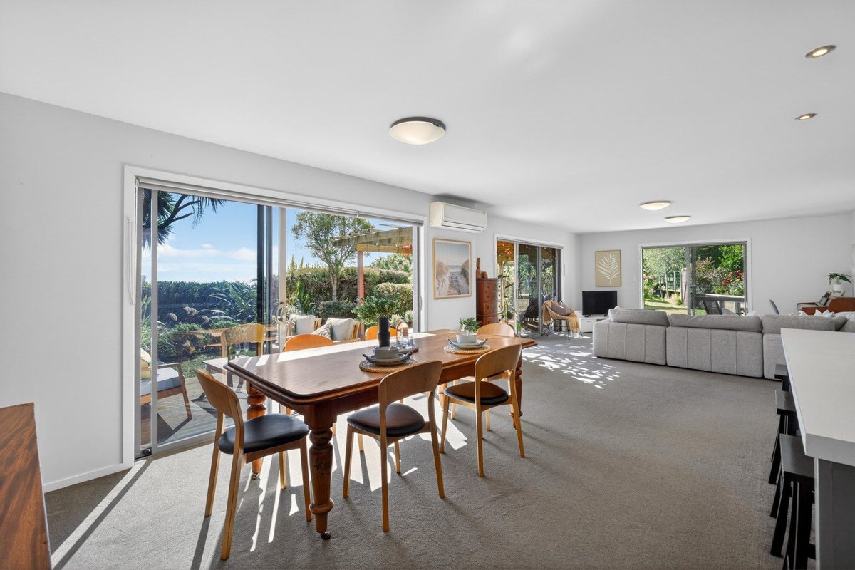 11 Farleigh Street, Atawhai, Nelson - Carousel 2