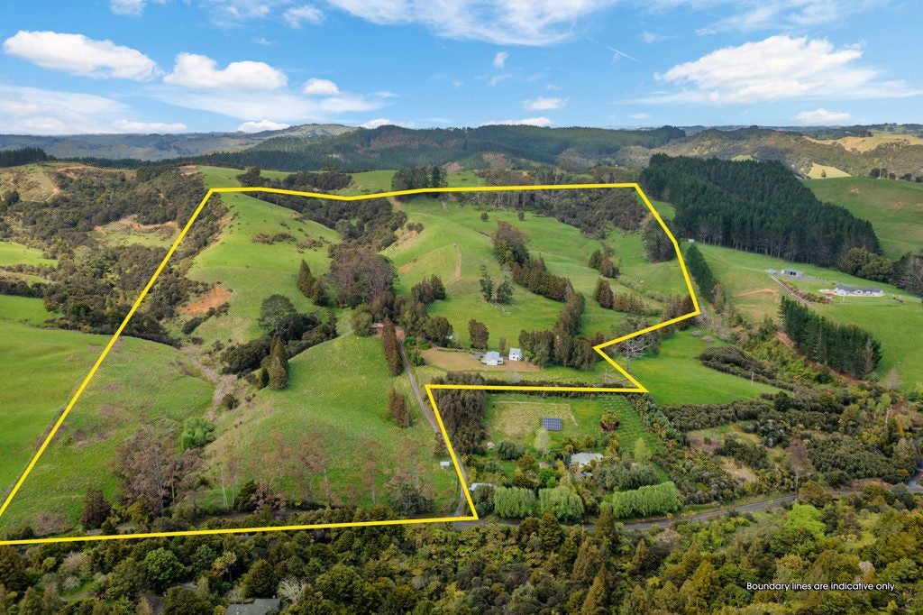 450 Burnside Road, Kaukapakapa - Carousel 1
