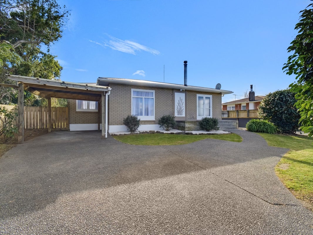 11 Island View Road, Western Heights, Rotorua - Carousel 2