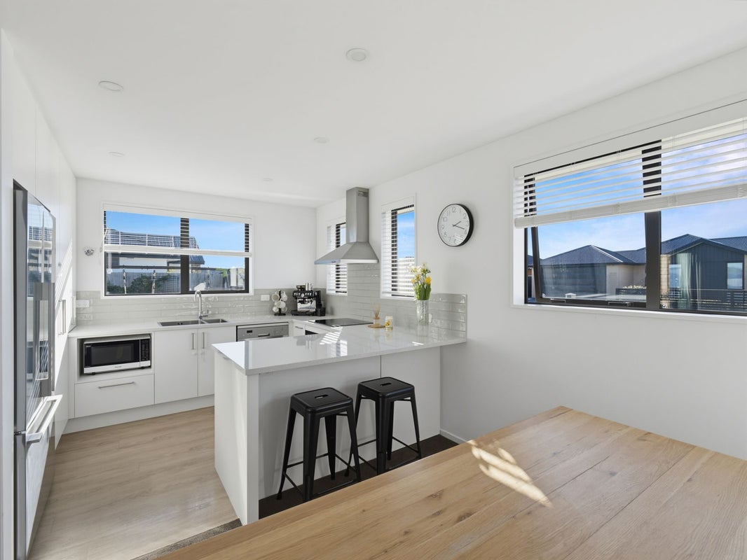 11 Lotus Place, Wigram, Christchurch - Carousel 2