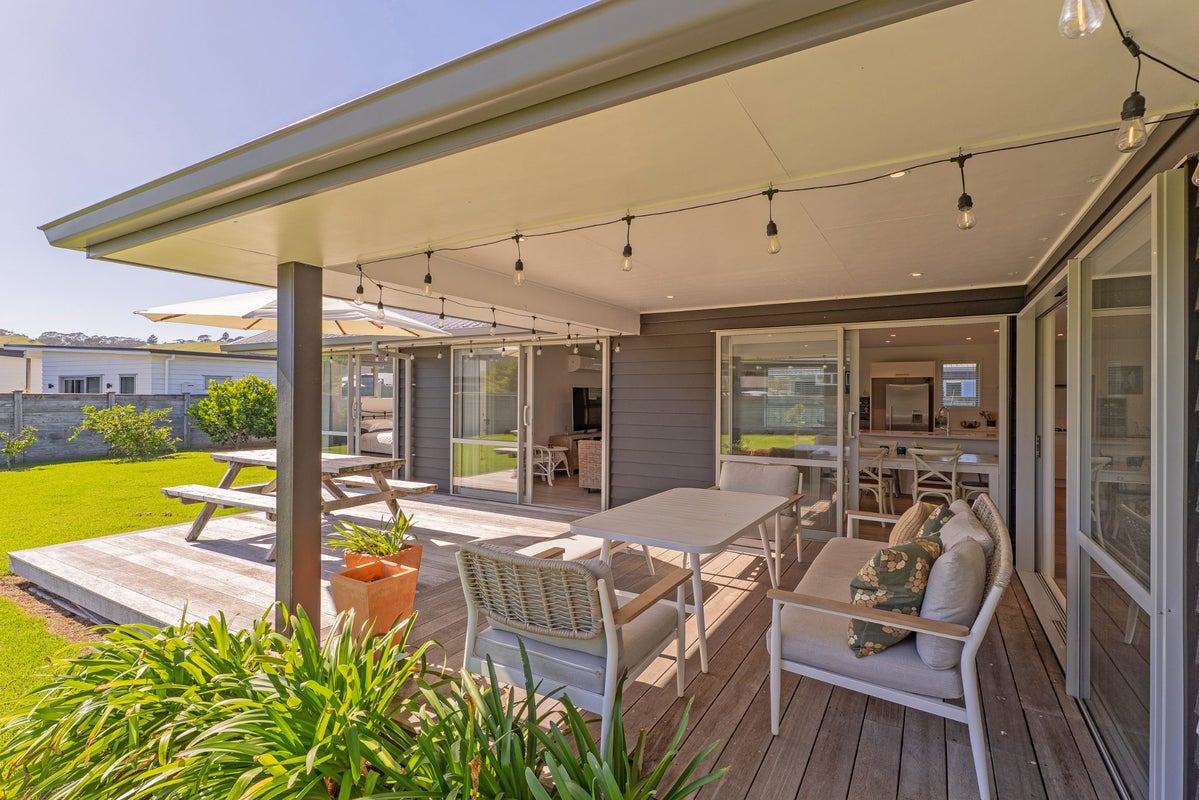 44 Longreach Drive, Cooks Beach, Whitianga - Carousel 1