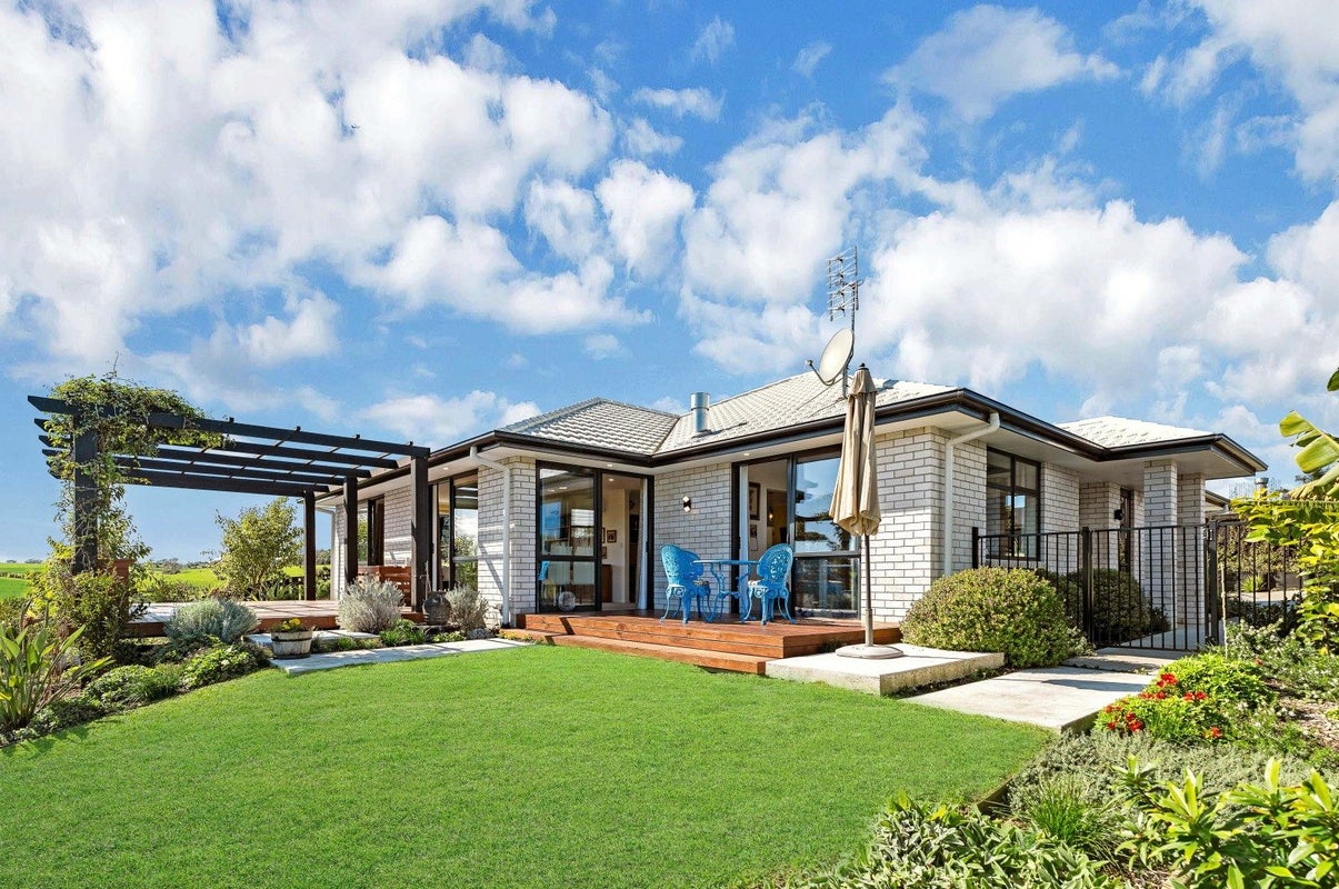 6C Goble Road, Pukekohe - Carousel 1