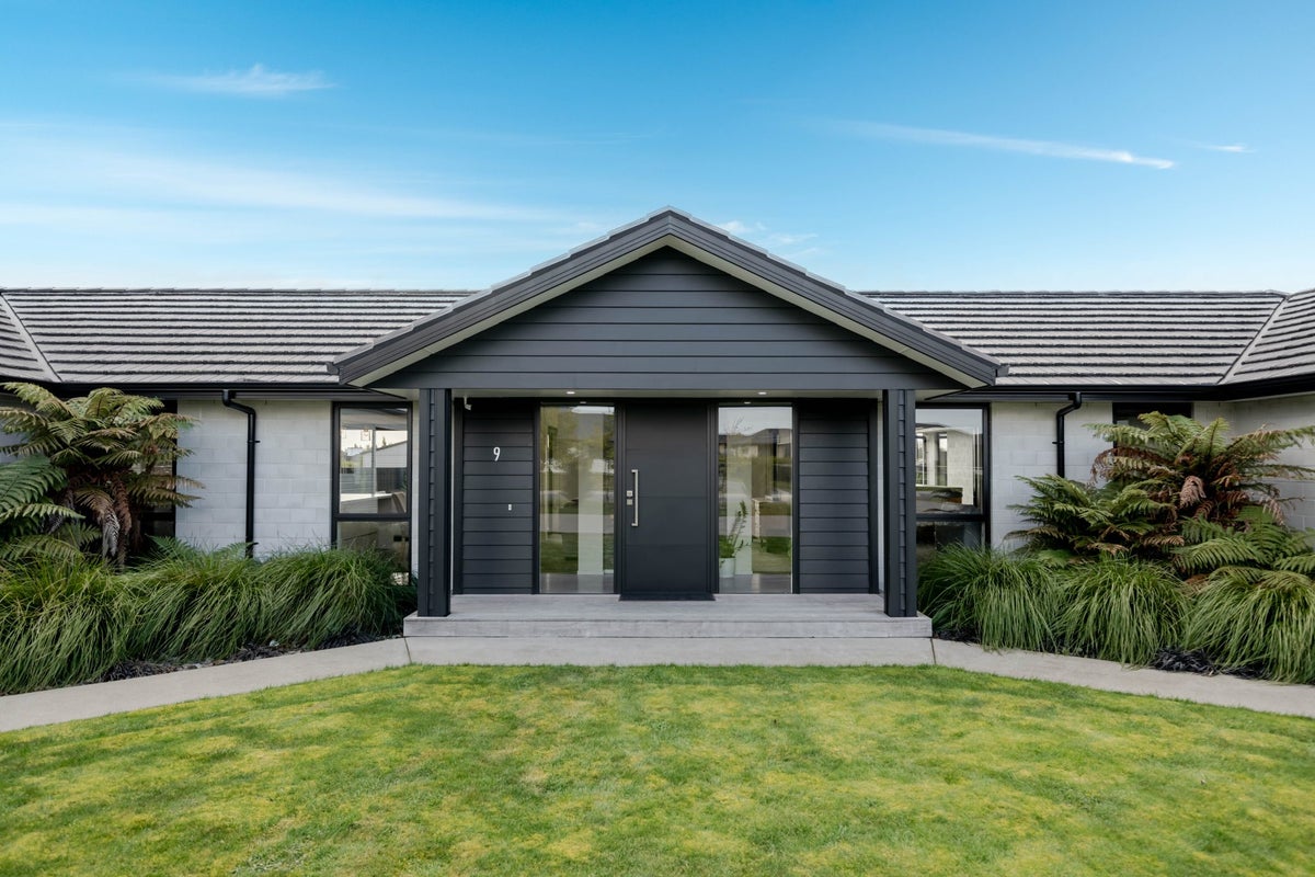 9 Pegasus Place, Seaward Bush, Invercargill - Carousel 2