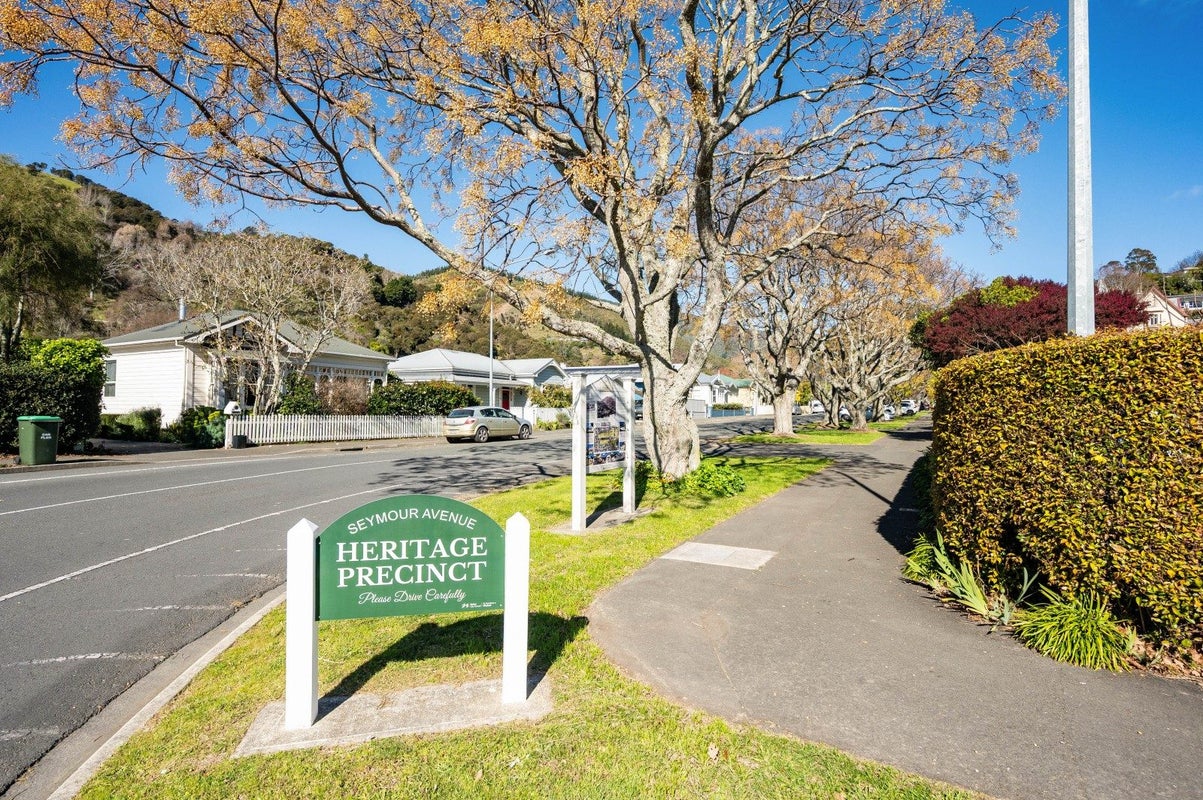 24 Seymour Avenue, The Brook, Nelson - Carousel 25