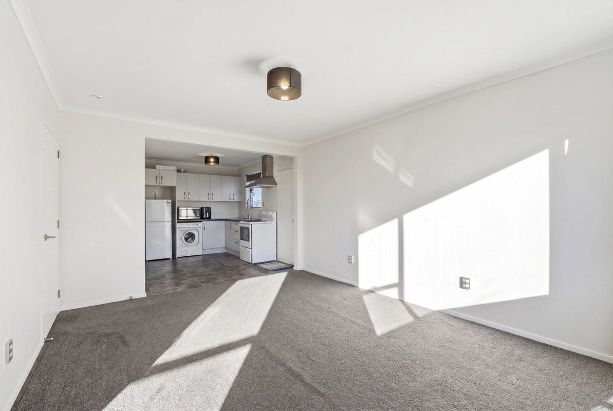 7/73 Clare Road, St Albans, Christchurch - Carousel 20