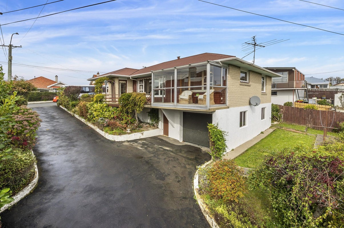 162 Elgin Road, Maryhill, Dunedin - Carousel 1