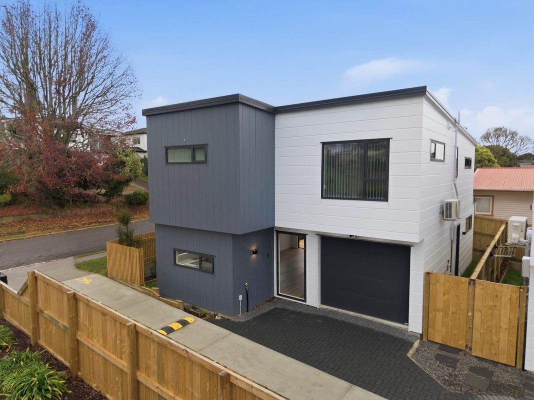 30A Rangitiki Crescent, Lynfield, Auckland City, Auckland - Carousel 1