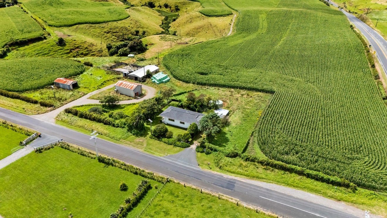 6 Leith Road, Okato, New Plymouth - Carousel 2