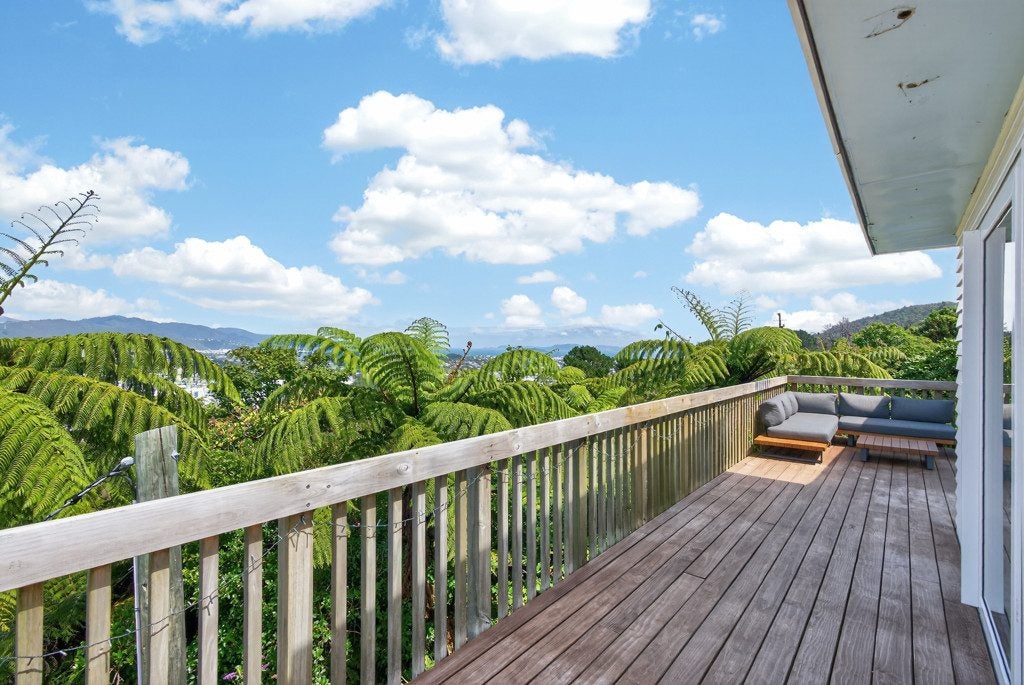 12H City View Grove, Harbour View, Lower Hutt - Carousel 2
