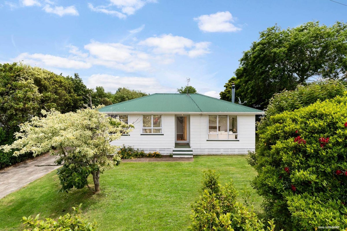 47 Factory Road, Waiuku - Carousel 1
