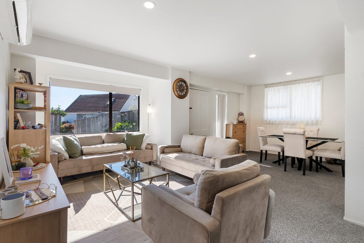 111 Stott Avenue, Birkdale, Auckland - Carousel 2