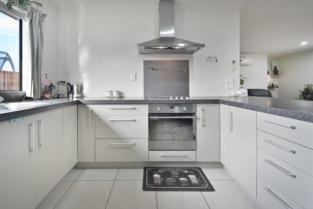 41 Kingsley Drive, Flaxmere, Hastings - Carousel 2