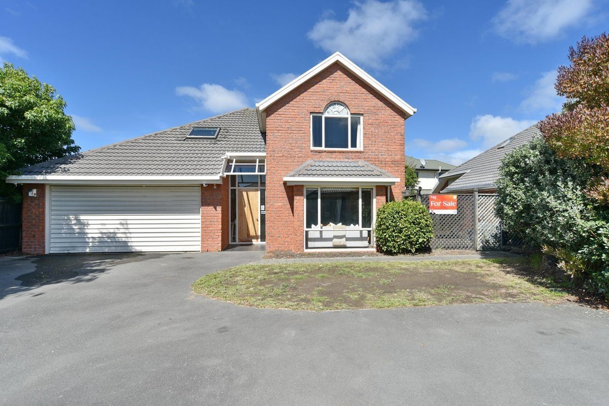 44 Blue Gum Place, New Brighton, Christchurch - Carousel 1