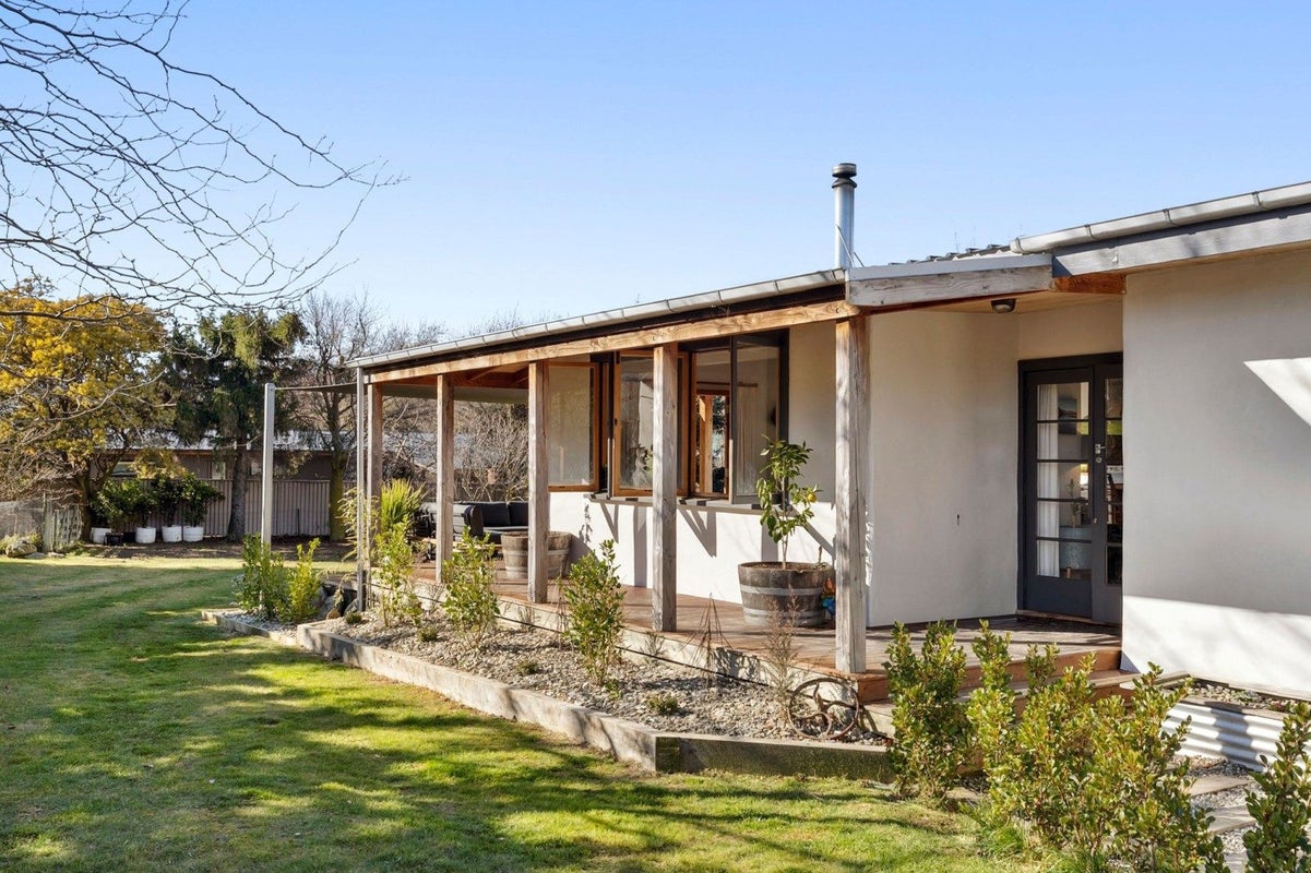 113 Hopkins Street, Luggate, Wanaka - Carousel 1