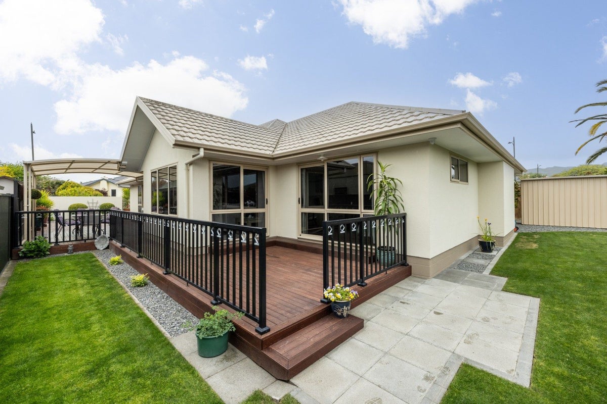 43 Palmbrook Avenue, Havelock North, Havelock North - Carousel 1