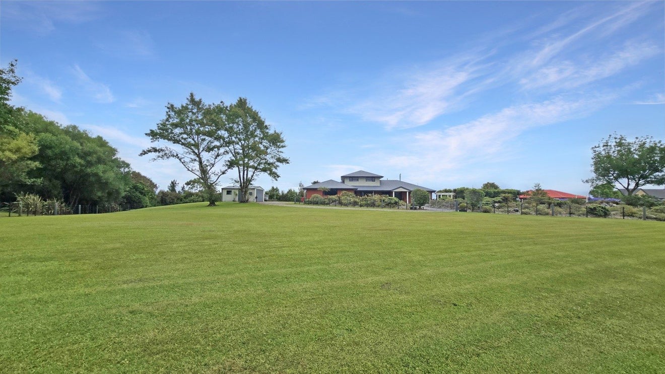 45 Brickfield Road, Blue Spur, Hokitika - Carousel 24