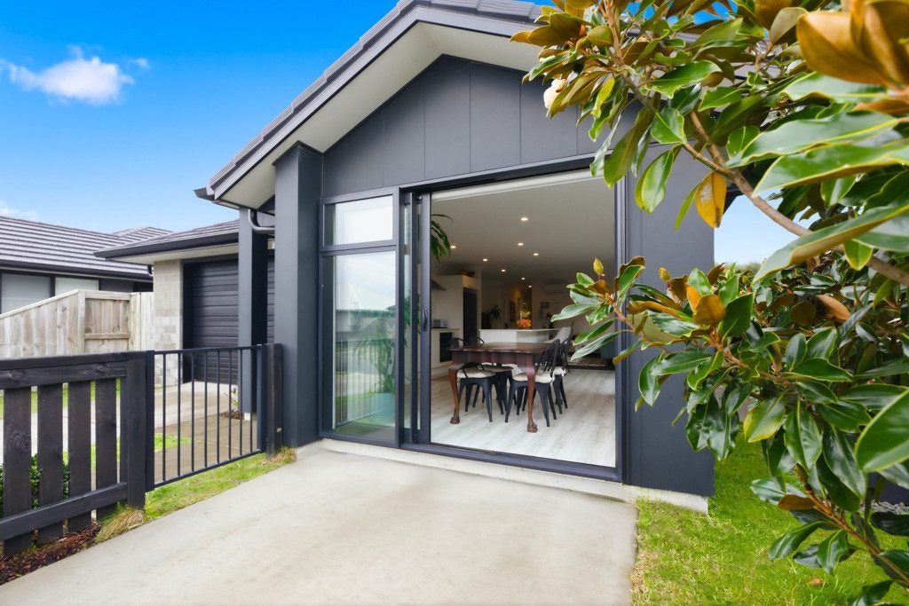 114 Union Drive, Papamoa, Papamoa - Carousel 1