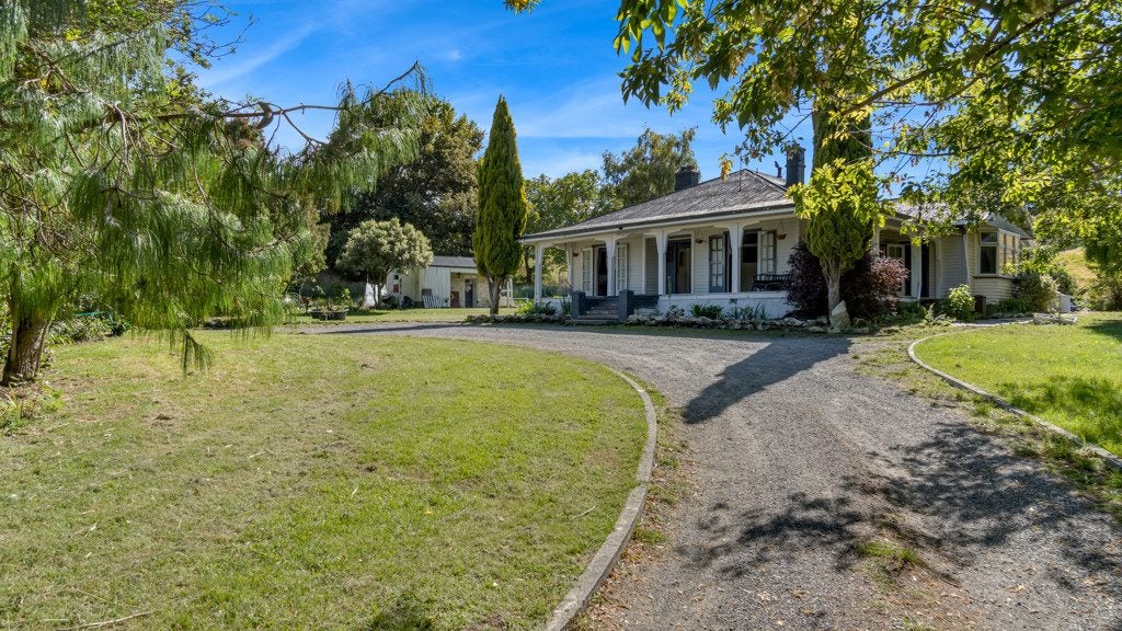 696 Karaka Road, Waikari, Hawarden - Carousel 14