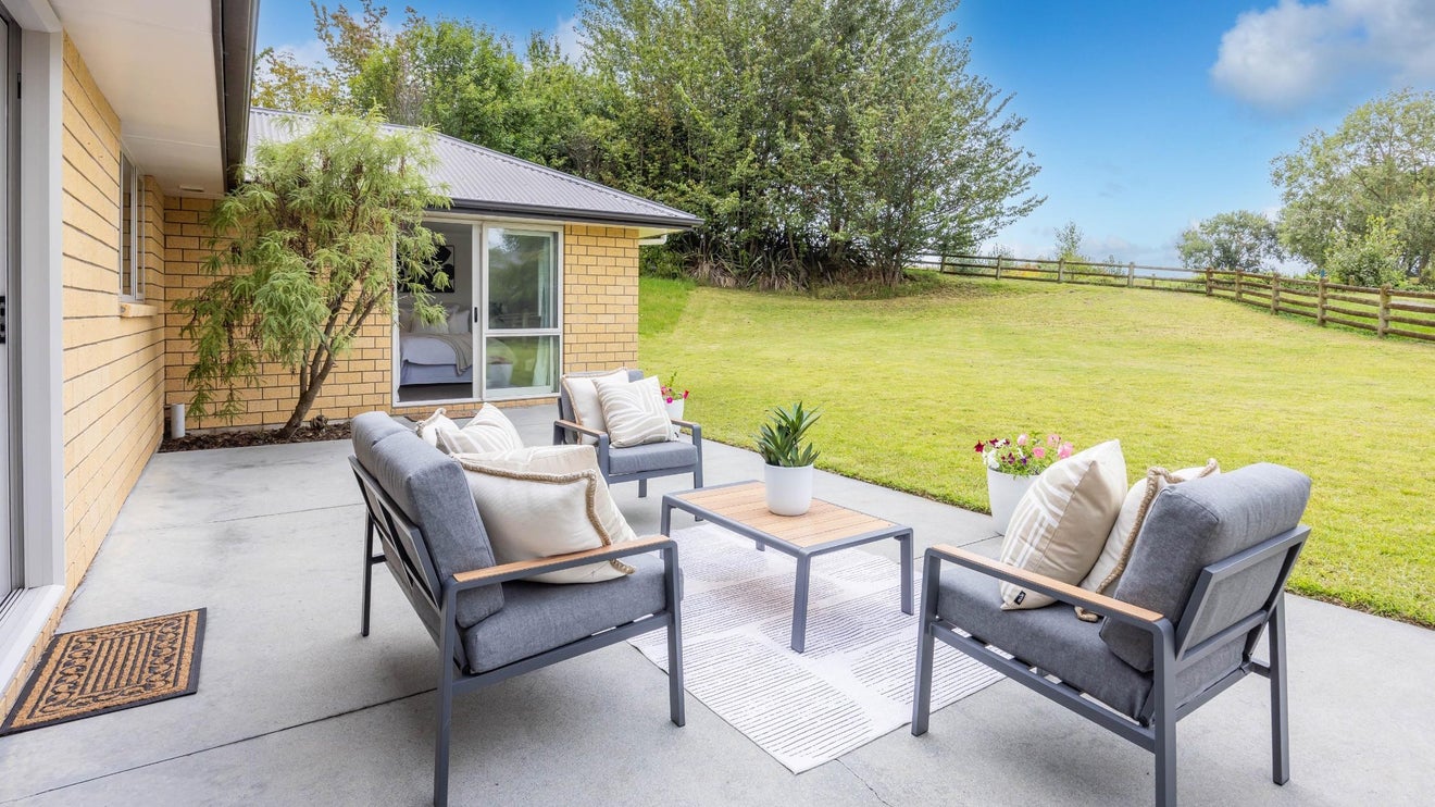 19 Mahy Way, Leamington, Cambridge - Carousel 1