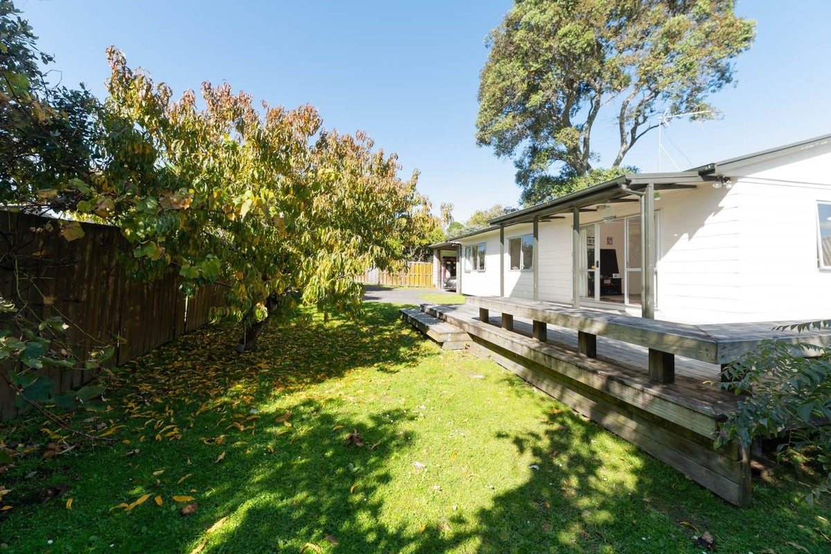2/46 Brandon Road, Glen Eden, Auckland - Carousel 1