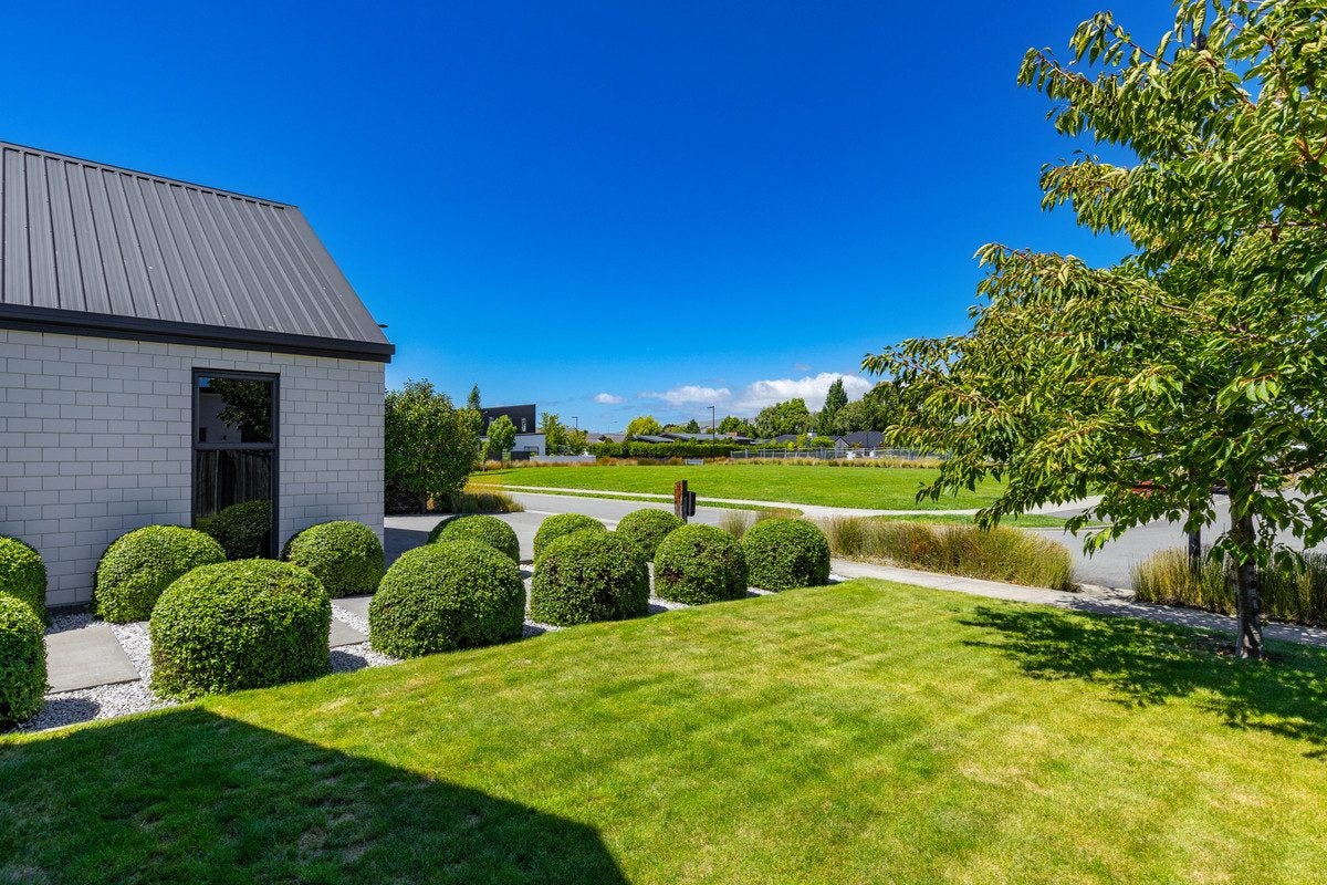 33 Blackmore Place, Springlands, Blenheim - Carousel 2