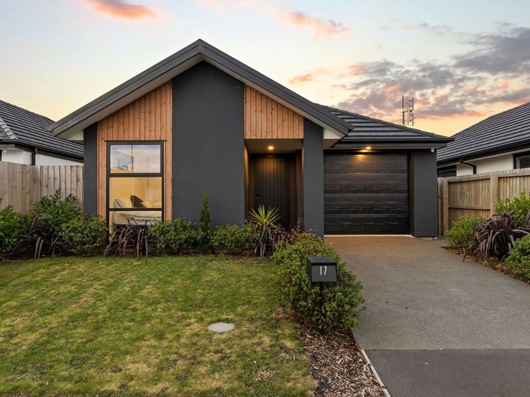 17 Bill Hammond Drive, Belfast, Christchurch - Carousel 1