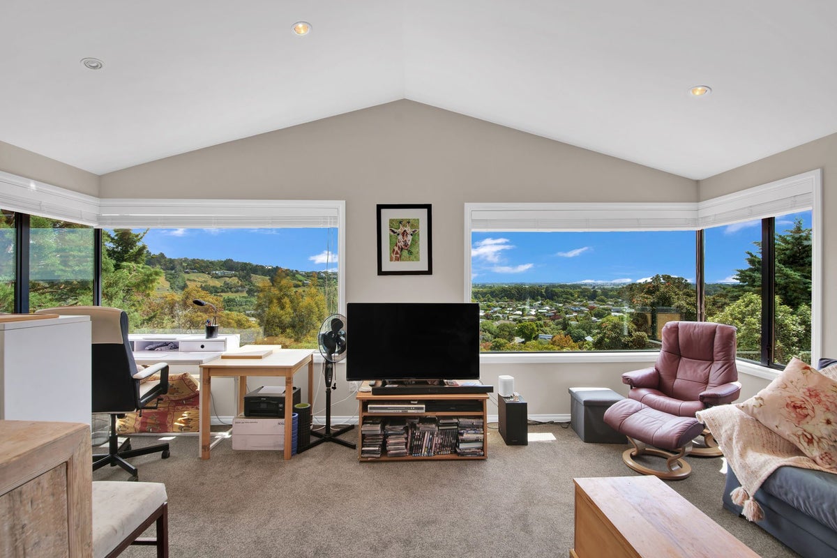 20 Lucknow Place, Cashmere, Christchurch - Carousel 2