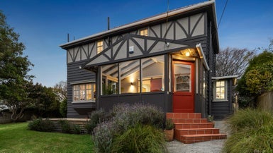 15 Trelissick Crescent, Ngaio, Wellington - Carousel 1