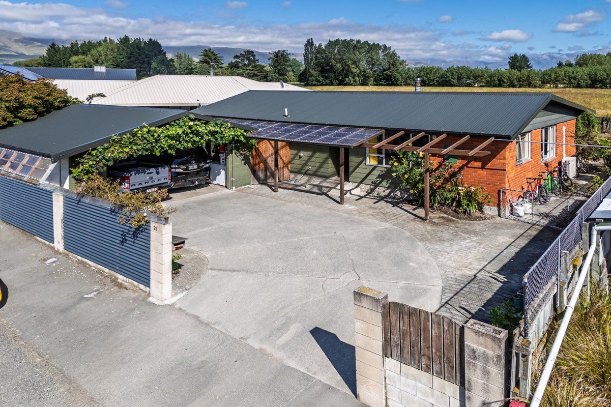 22 Ayr Street, Fairlie - Carousel 1