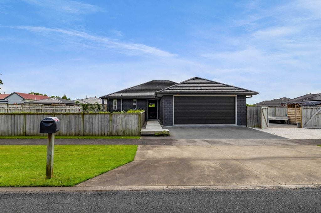 9 Smith Street, Lepperton, New Plymouth - Carousel 27