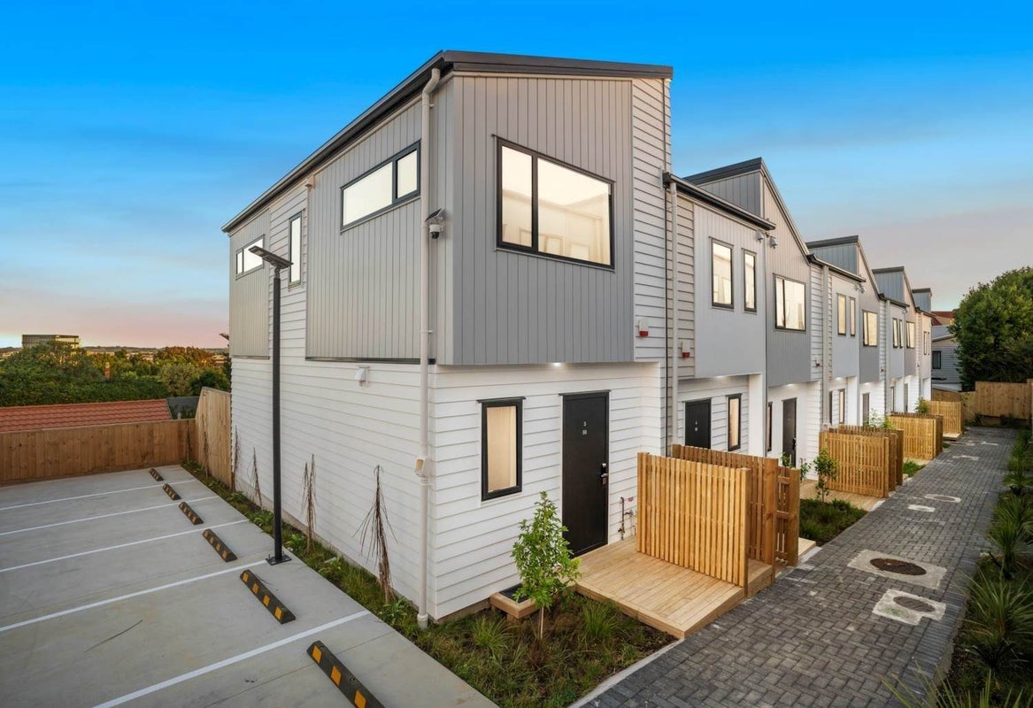 10/58 Hamlin Road, Mount Wellington, Auckland - Carousel 1