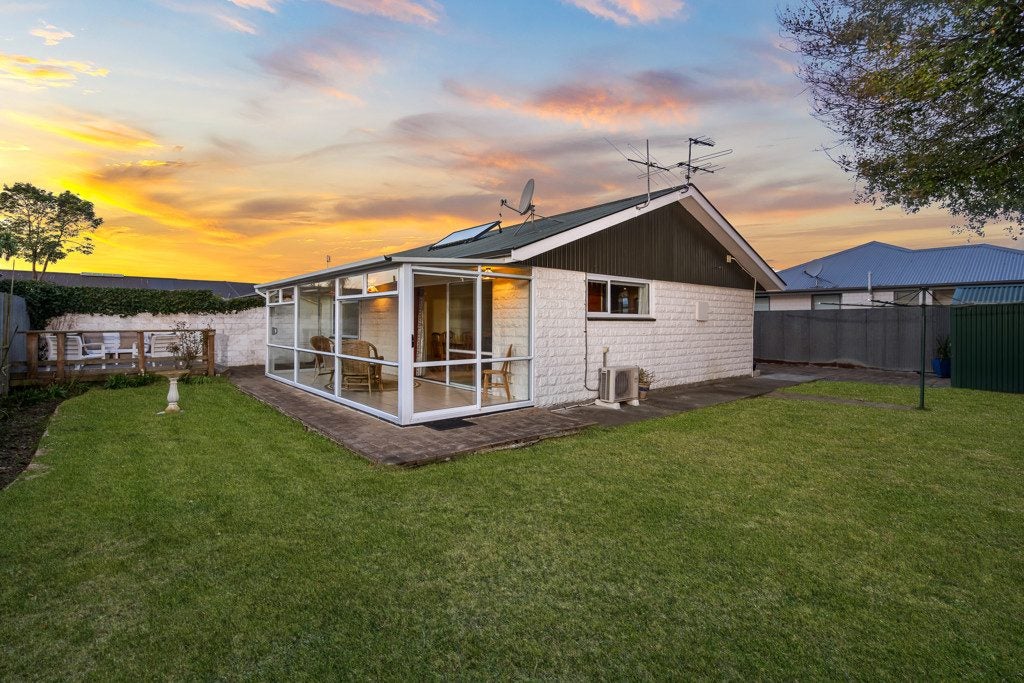 2/111A Rose Street, Somerfield, Christchurch - Carousel 1