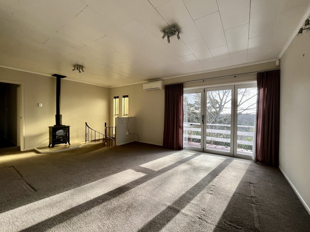 339 Whitford Road, Howick - Carousel 1