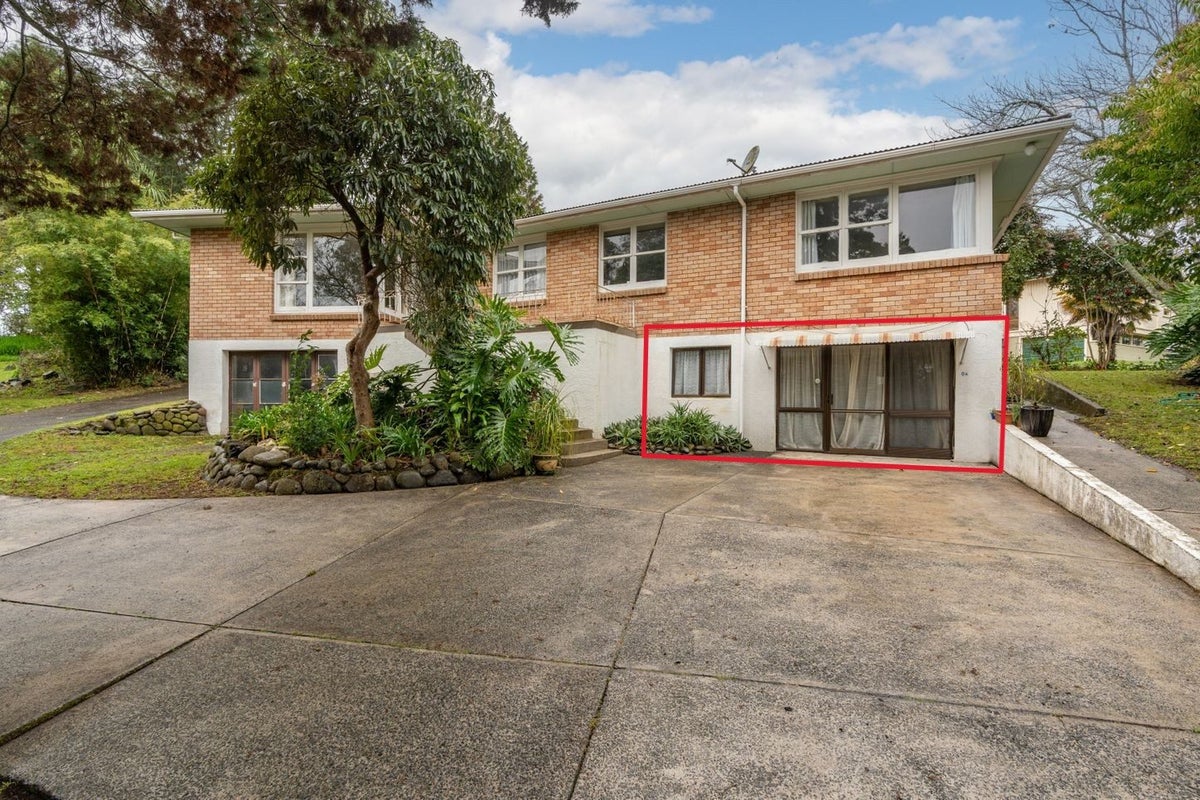 20 Helena Road, Hillcrest, Hamilton - Carousel 1