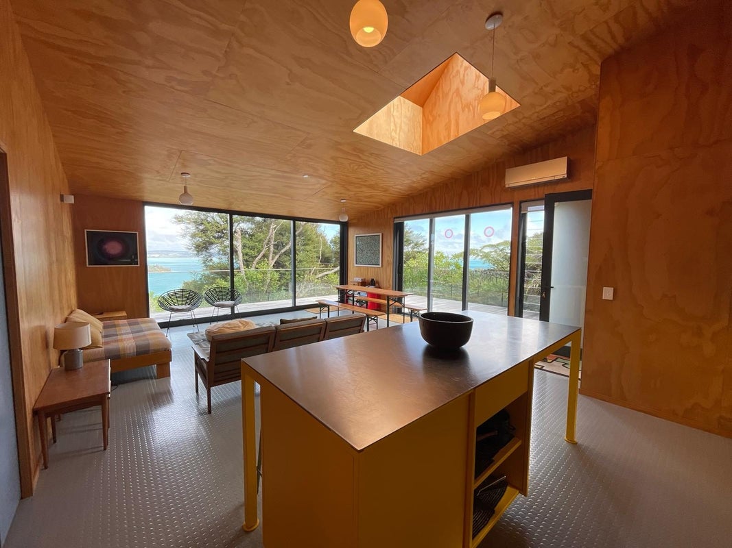 5 Upland Road, Ōmiha, Waiheke Island - Carousel 1