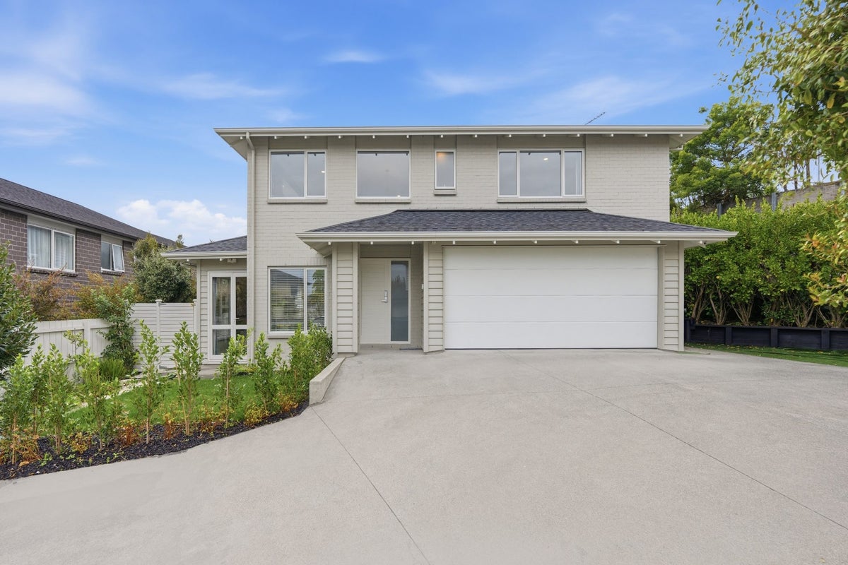 66 Huntington Park Drive, Greenhithe, Auckland - Carousel 2