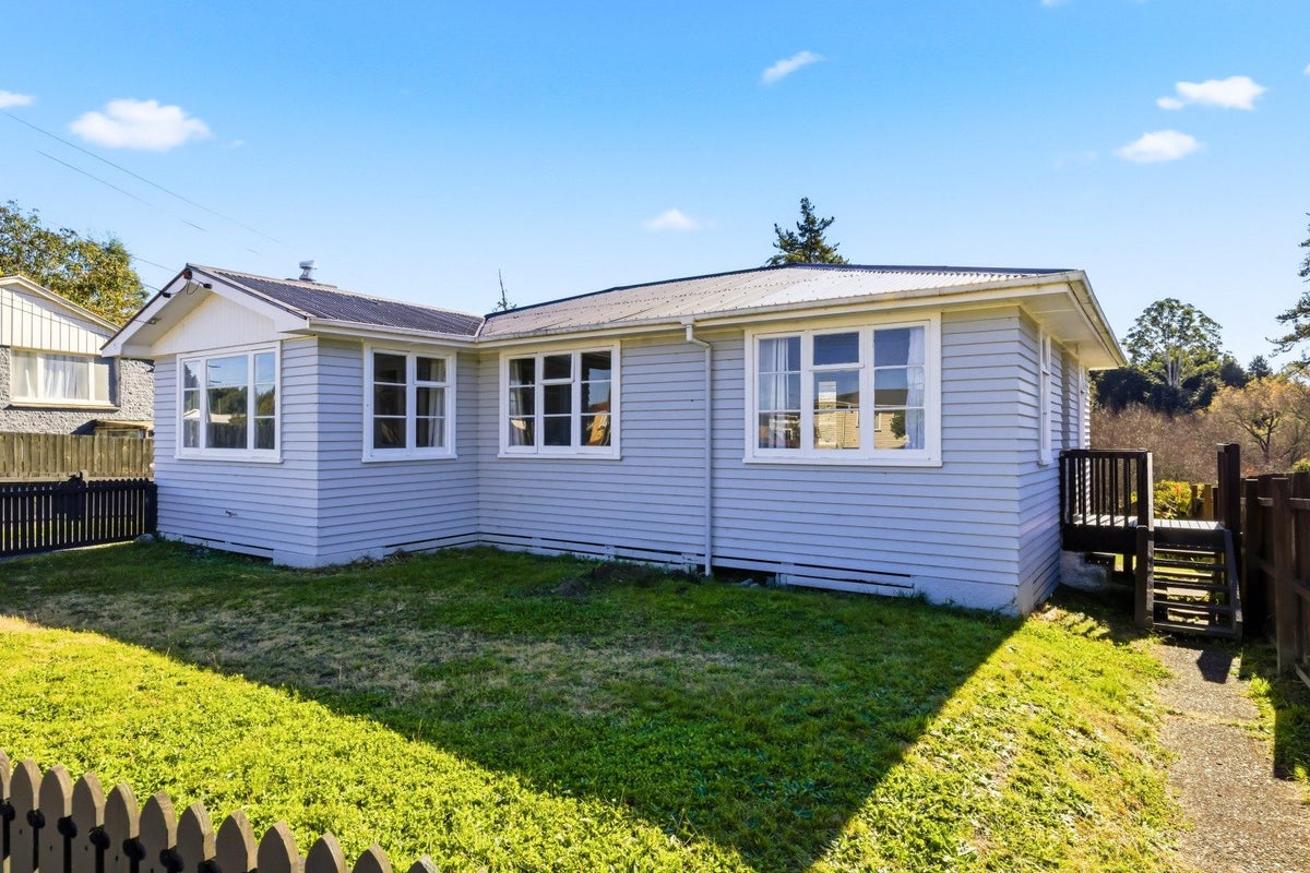 45 Roslyn Street, Taumarunui, Taumarunui - Carousel 1