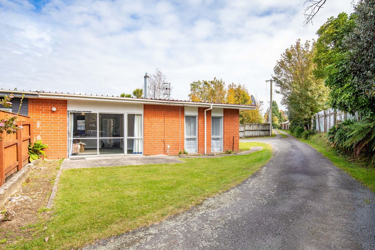 93A Edmund Road, Mangakakahi, Rotorua - Carousel 1