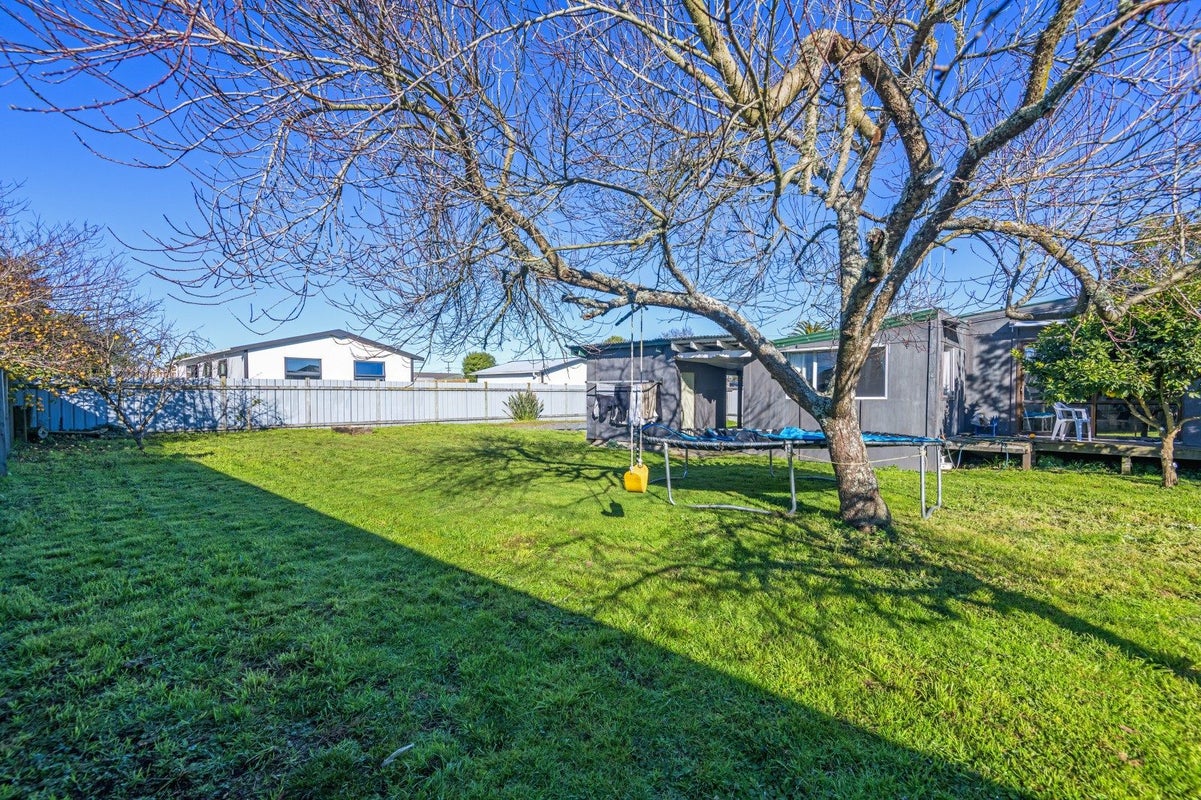 28 Hammond Street, Marton - Carousel 28