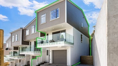 27D Liffey Street, Island Bay, Wellington - Carousel 1