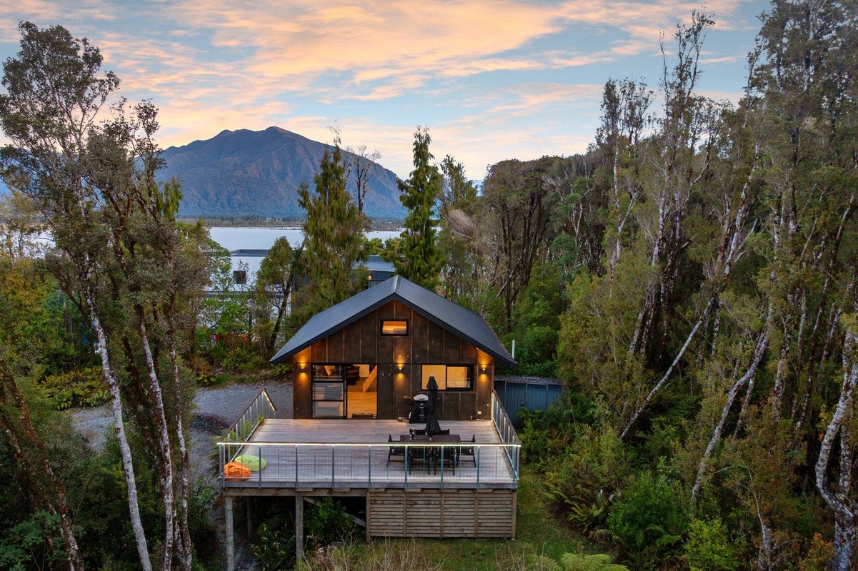 11 Brownlee Drive, Moana, Moana - Carousel 1