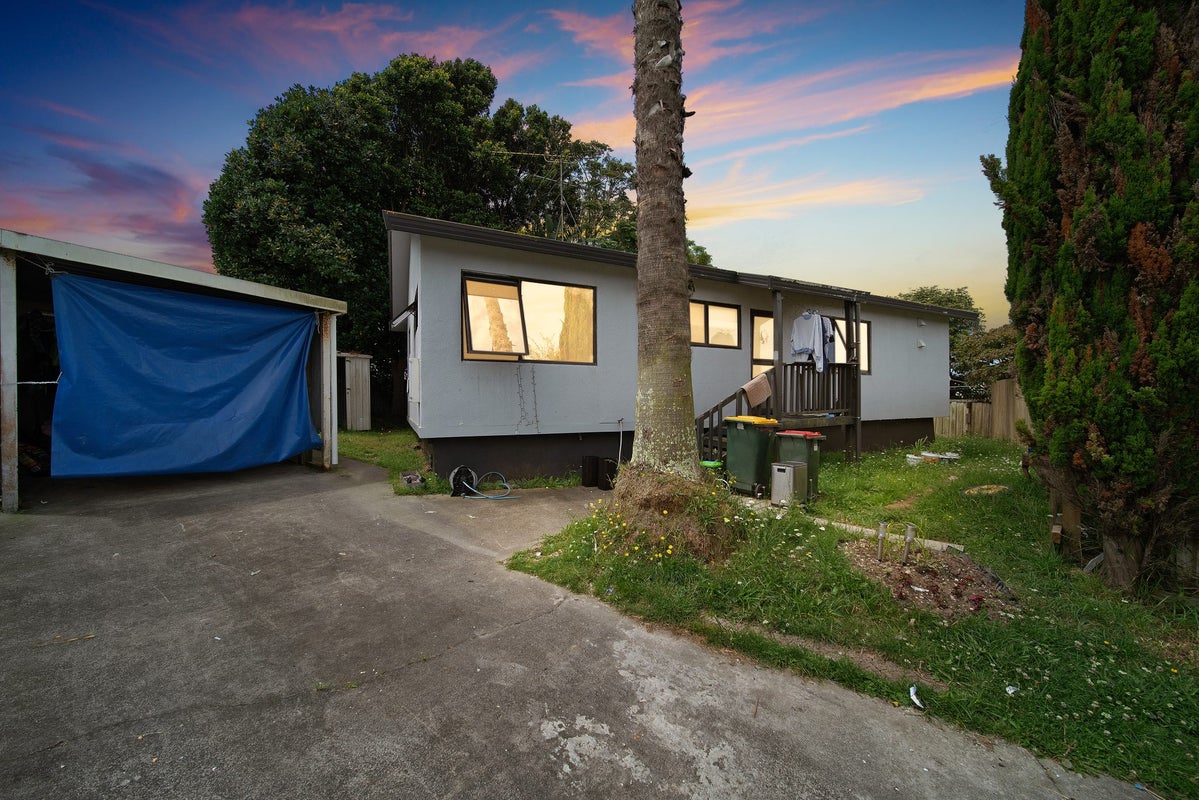 2/35 Trimdon Street, Randwick Park, Auckland - Carousel 1