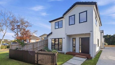 43 O'Halloran Road, Howick, Auckland - Carousel 1