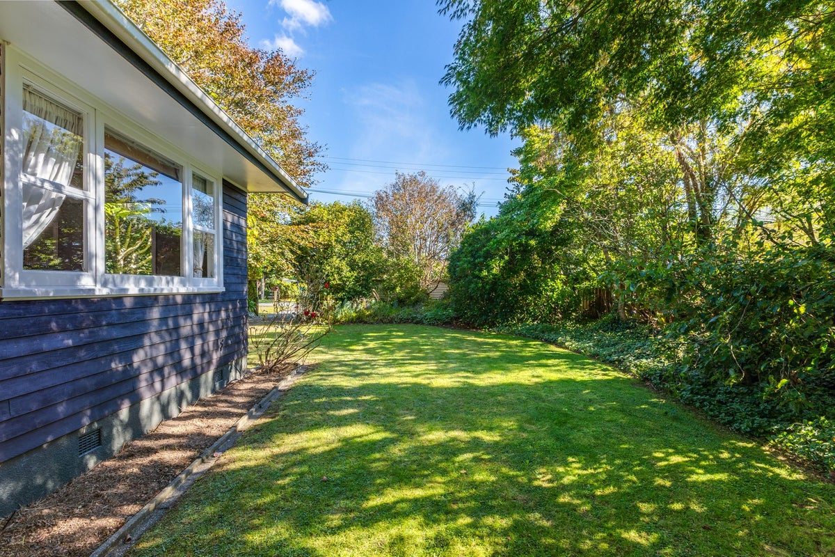 3 MacLaren Street, Maymorn, Upper Hutt - Carousel 2