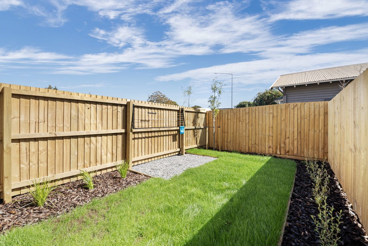 2/79 Harrow Street, Phillipstown, Christchurch - Carousel 11