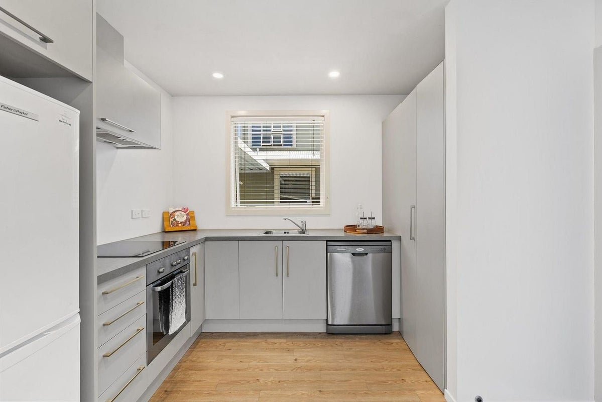 4C Gazeley Avenue, Silverdale, Hamilton - Carousel 2