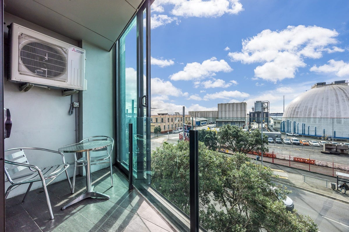325/8 Dockside Lane, Auckland Central, Auckland - Carousel 2
