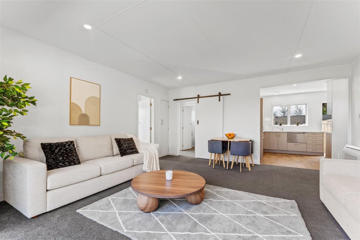 5A Middlebank Drive, Richmond, Richmond - Carousel 1