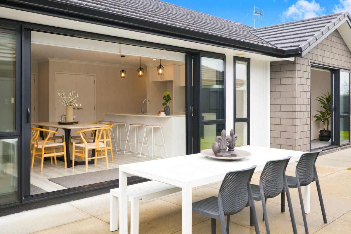 30 Kaiora Drive, Papamoa Beach, Papamoa - Carousel 2